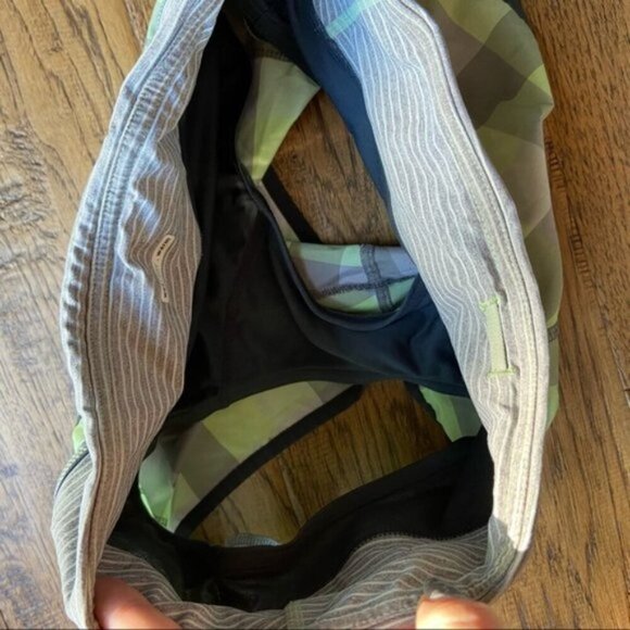 Rarer Lululemon Speed Short Checkmate - Faded Zap size 4 - Picture 4 of 6